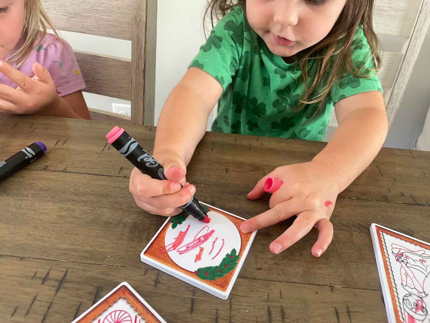 Crayola Elf on The Shelf Gingerbread House Magnetic Kit